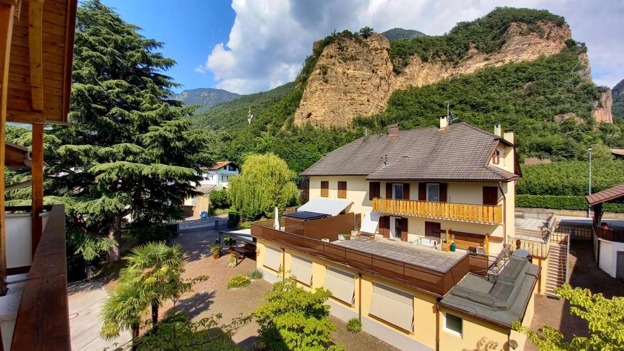 לאיבס Hotel Garni Gruener Baum מראה חיצוני תמונה