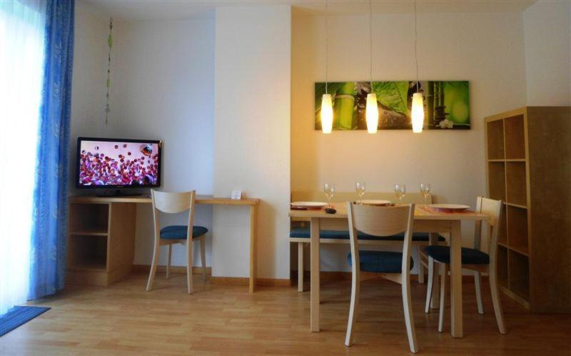 לאיבס Hotel Garni Gruener Baum מראה חיצוני תמונה