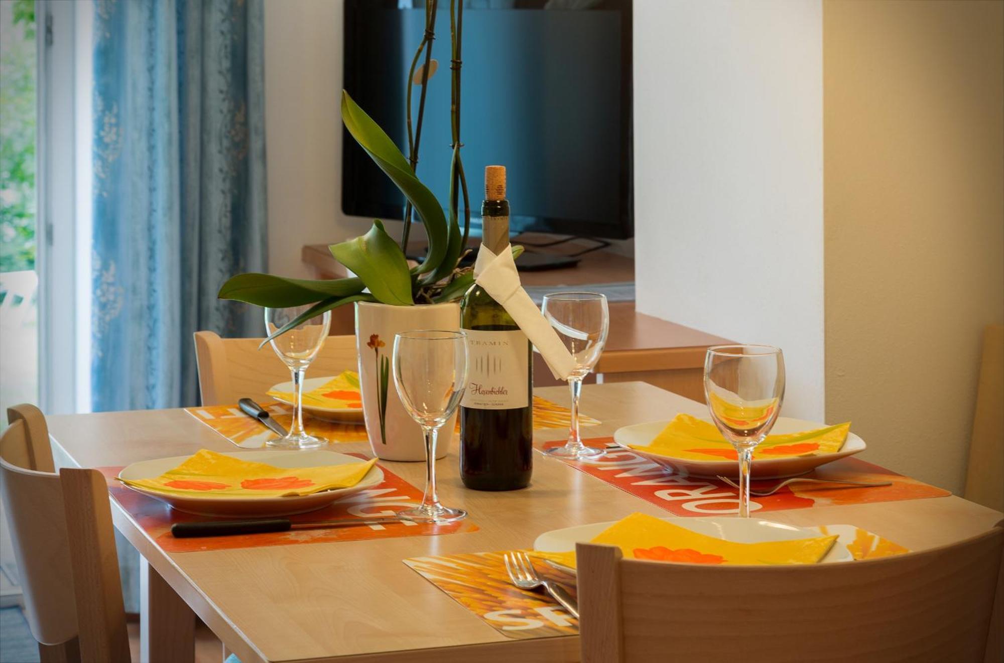 לאיבס Hotel Garni Gruener Baum מראה חיצוני תמונה