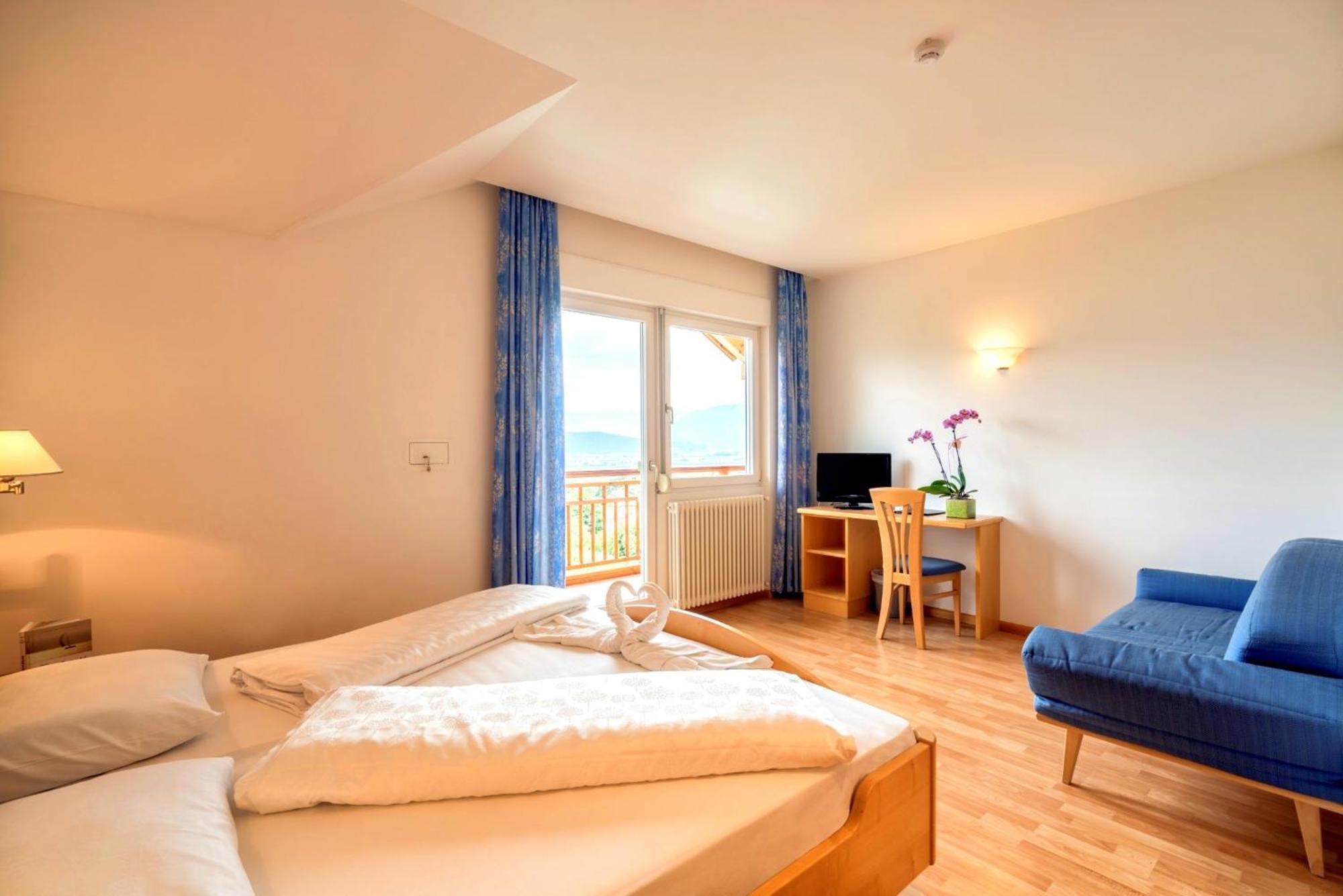 לאיבס Hotel Garni Gruener Baum מראה חיצוני תמונה