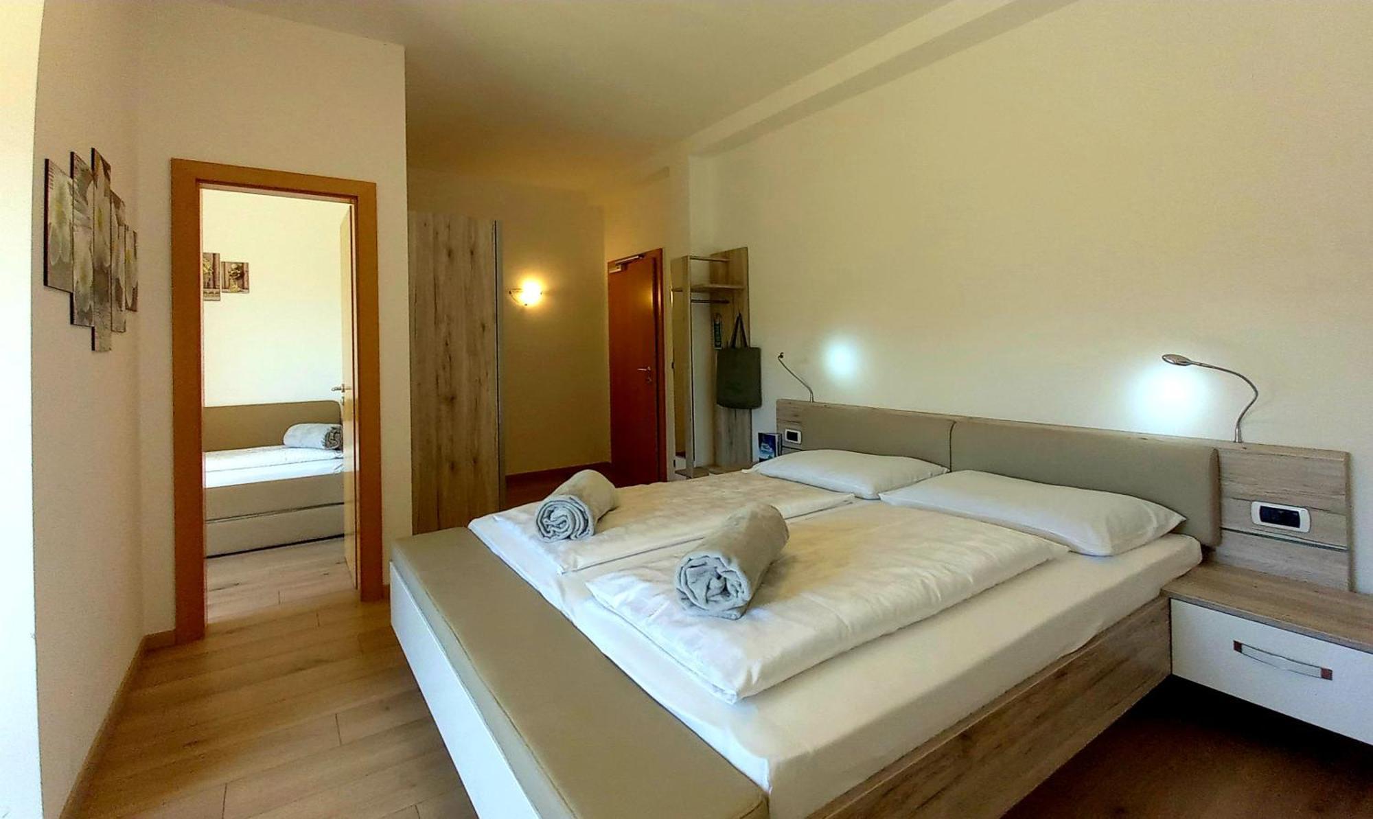 לאיבס Hotel Garni Gruener Baum מראה חיצוני תמונה
